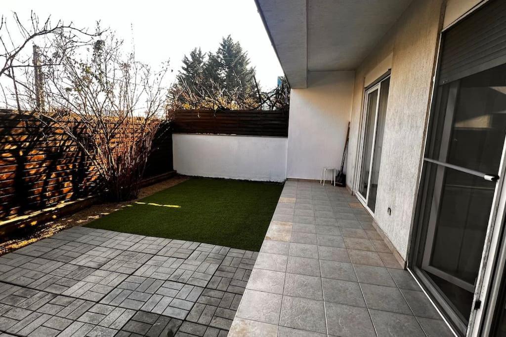 Otopeni Airport Apartment With Private Garden المظهر الخارجي الصورة